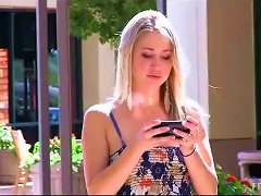 Blonde Babe Tweets And Masturbates Porn Videos